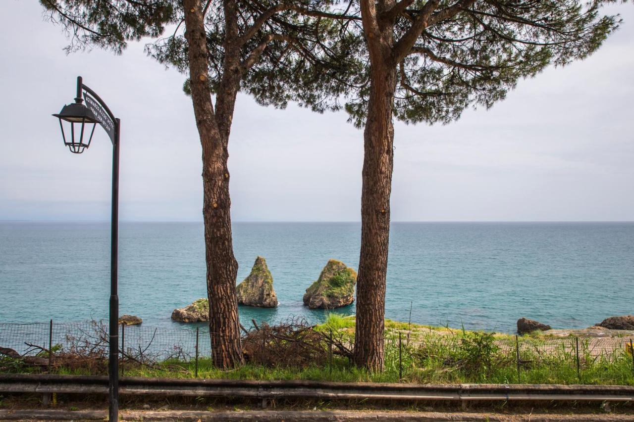 Luxurious Apartment By The Sea Vietri sul Mare Exterior photo