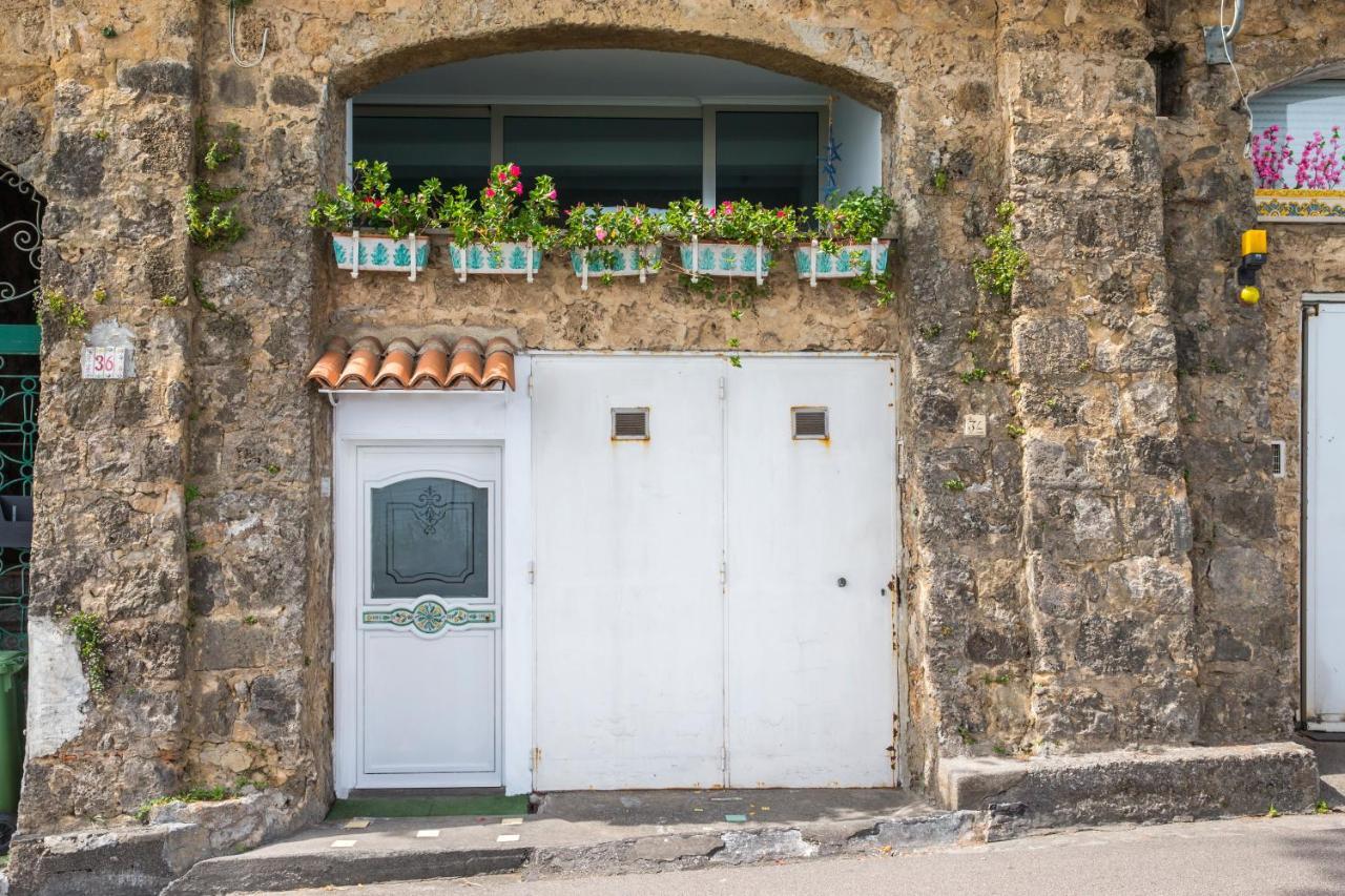 Luxurious Apartment By The Sea Vietri sul Mare Exterior photo